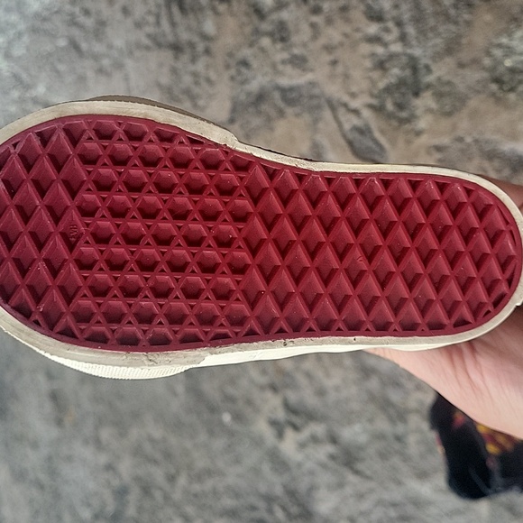 Vans Off The Wall hightops - Picture 2 of 2